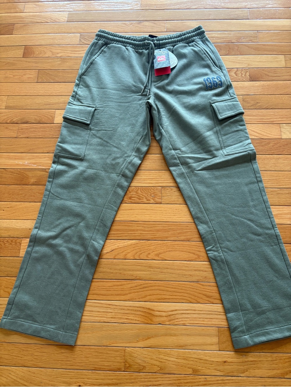 Quiksilver Men's Olive Green Cargo Sweatpants - Casual Utility Style